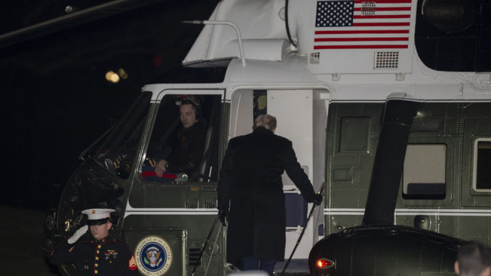 Trump'ın uçağında elektik arızası