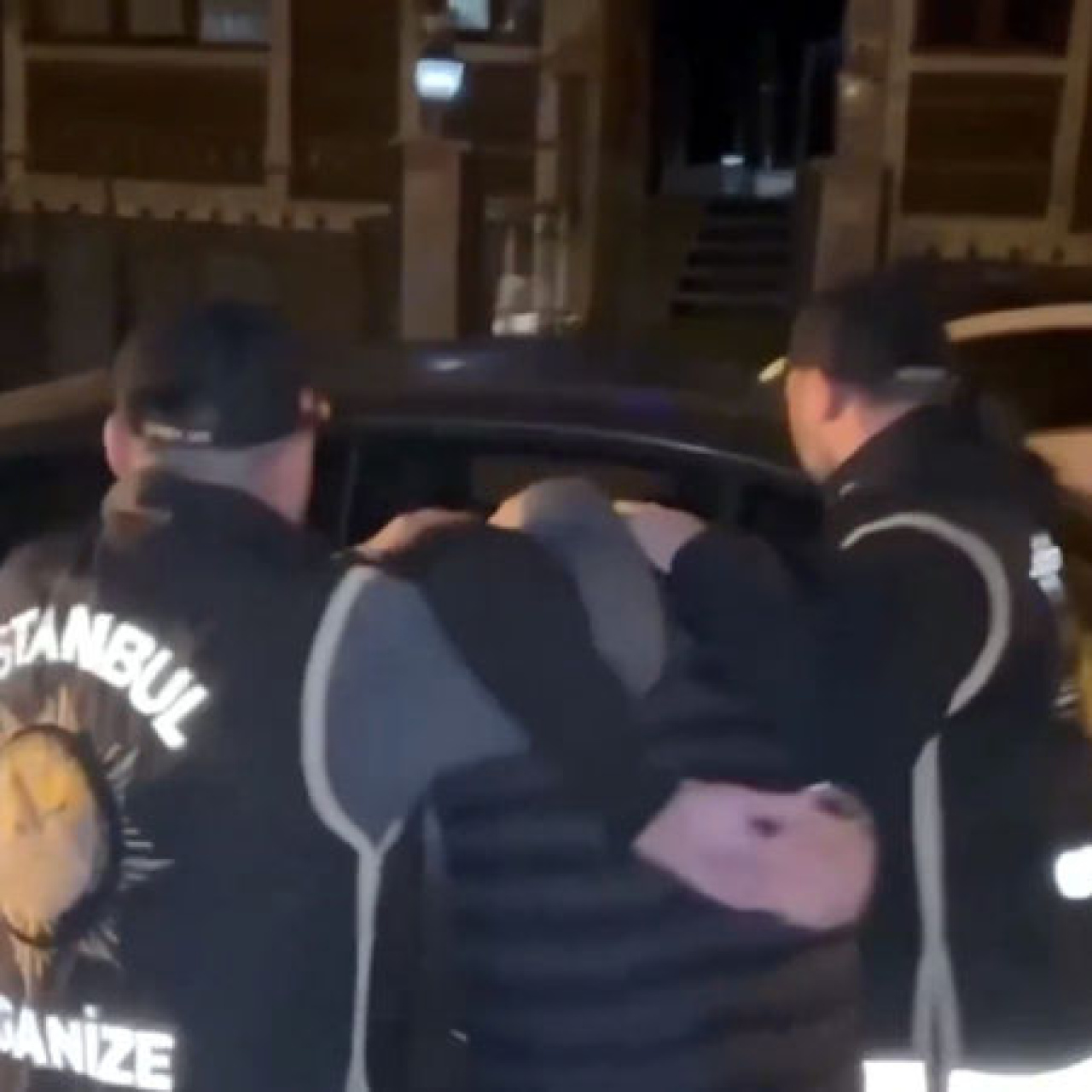 9 ilde suç örgütlerine baskın: 89 gözaltı!