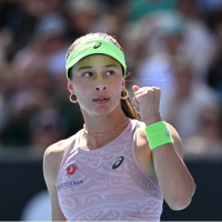 Zeynep Sönmez tarih yazmaya devam ediyor!