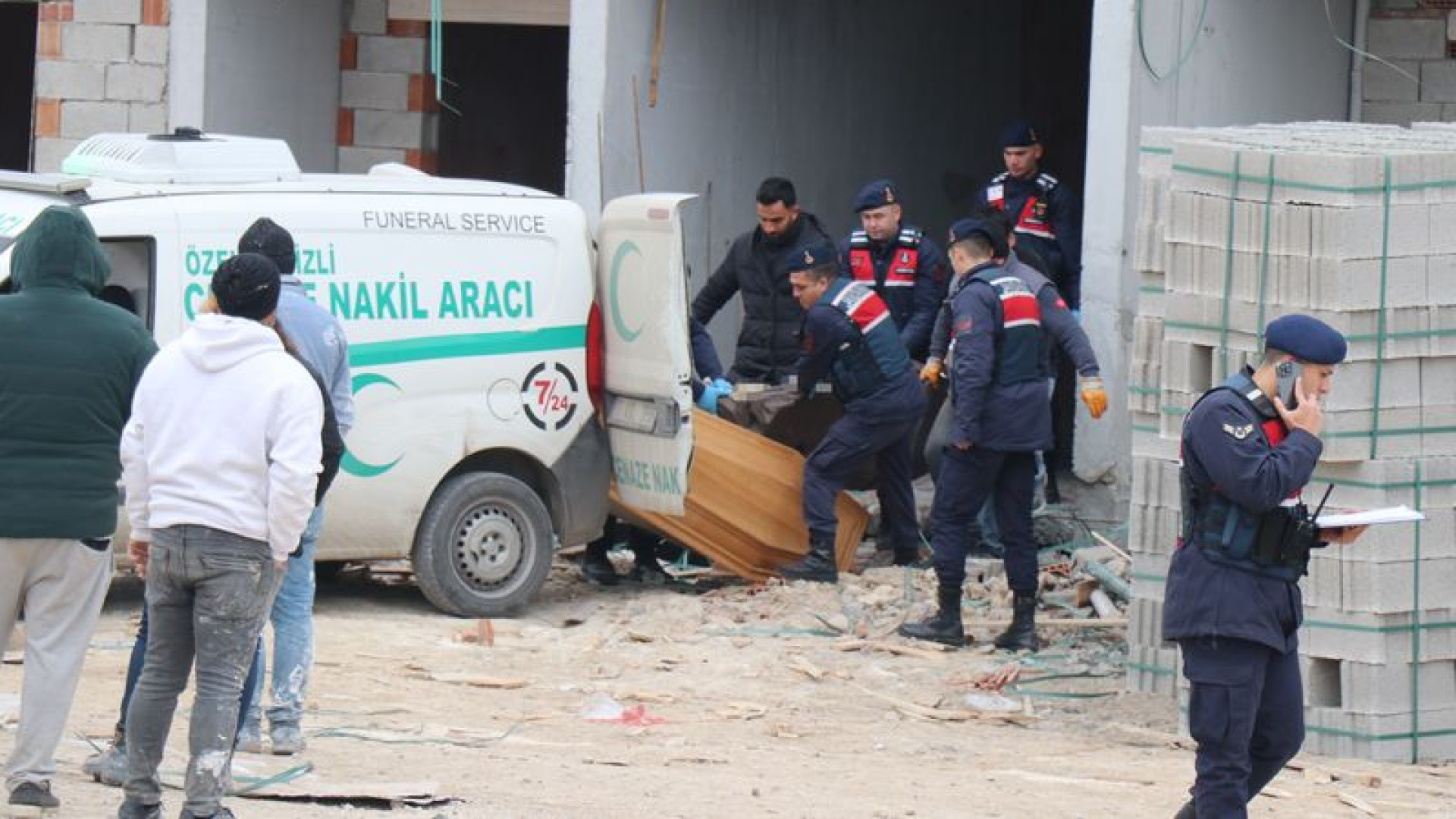 Denizli'de İnşaatta Asansör Boşluğuna Düşen İşçi Hayatını Kaybetti