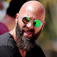 Esat Yontunç için yakalama kararı