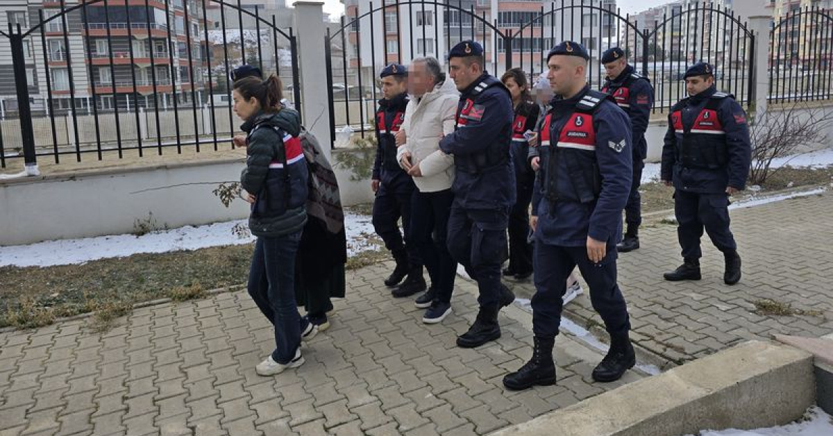 Yozgat'ta 65 yıl önce ölen kadının kimliğiyle dolandırıcılık yaptıkları iddiasıyla 4 yakını gözaltına alındı