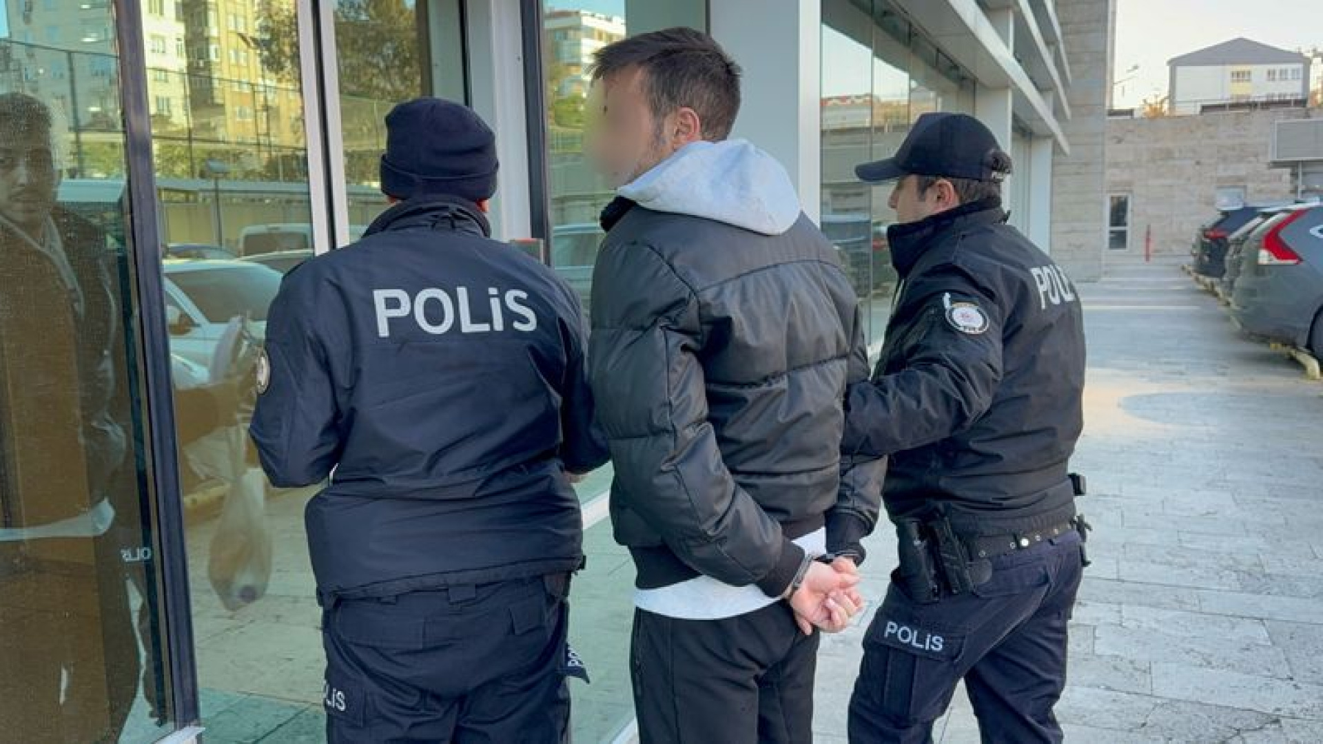Samsun'da Halk Otobüsünde Liseliye Bıçak Çeken Üniversiteli Tutuklandı