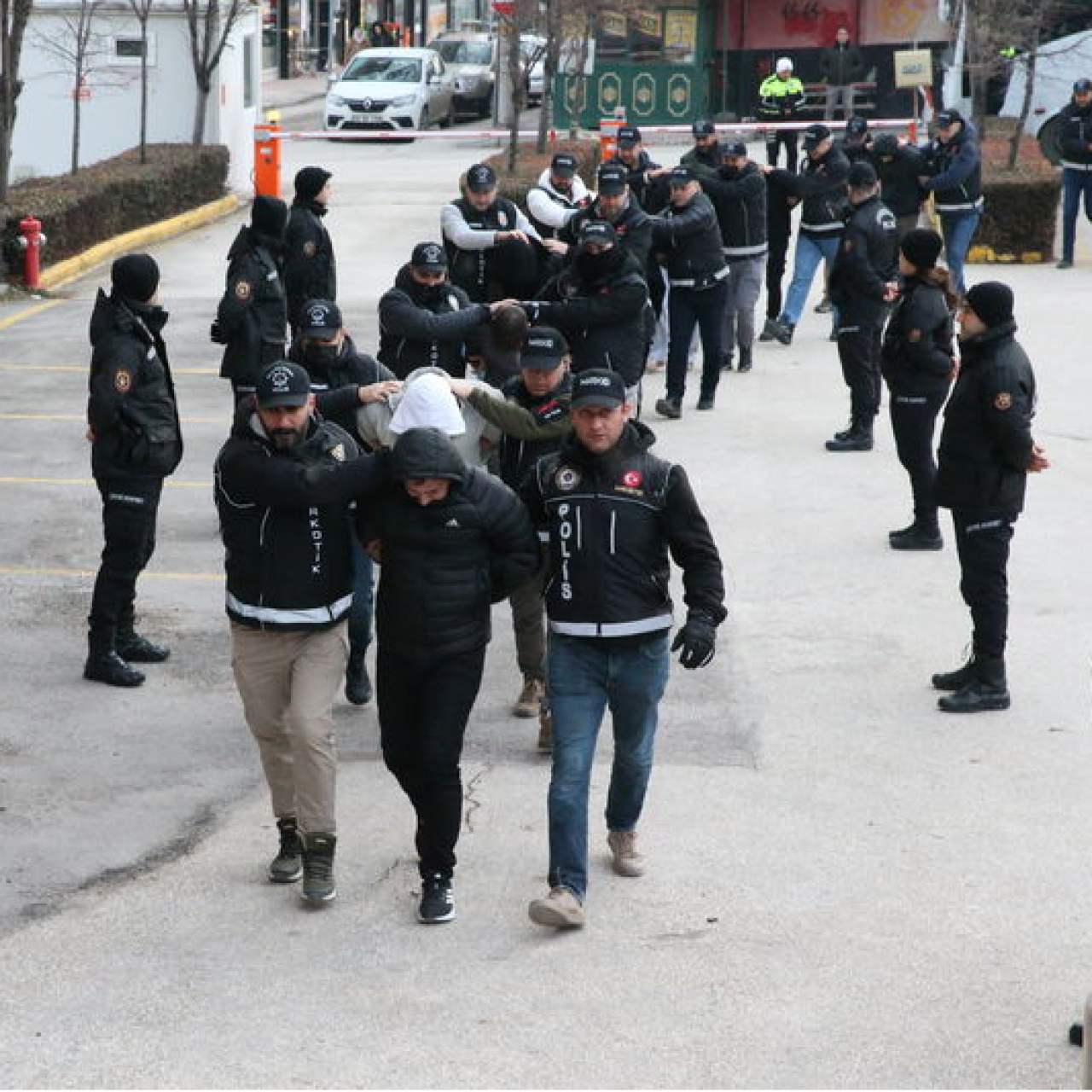 Eskişehir'de uyuşturucu operasyonu: 7 tutuklama