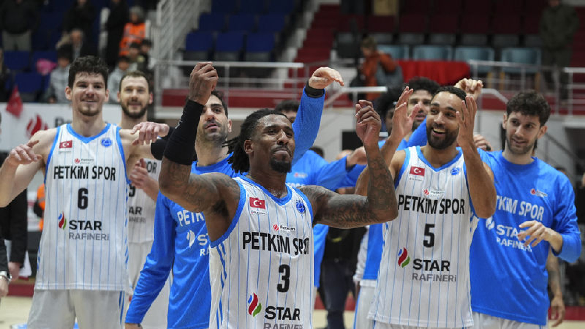 Aliağa Petkimspor, FIBA Avrupa Kupası'nda Dinamo Sassari'yi 82-70 Mağlup Etti