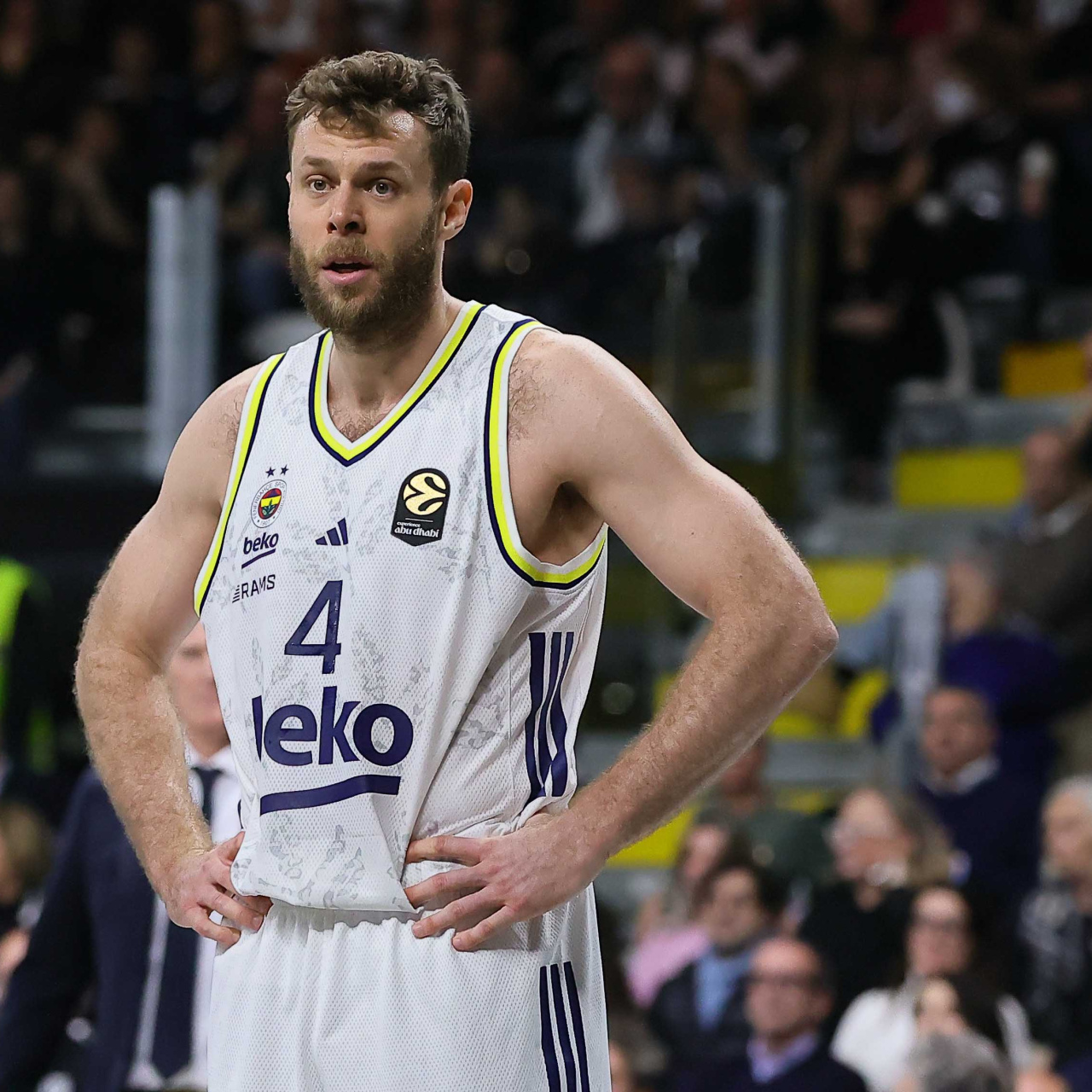 Fenerbahçe Beko, Bologna'yı deplasmanda yıktı!