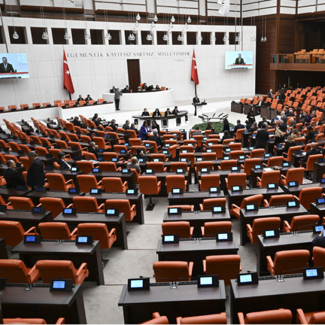 En düşük emekli aylığı 20 bin liraya yükseltildi