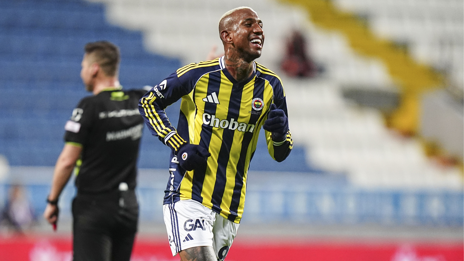 Fenerbahçe, Aston Villa'yı Avrupa Ligi'nde Konuk Edecek: Maç Saati, Kanal ve Muhtemel 11'ler