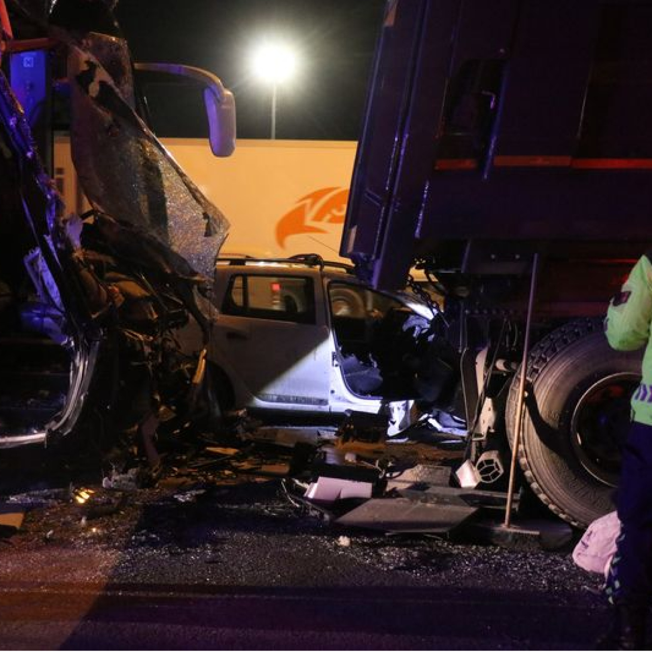 Faciada kahreden detay: Henüz yeni evliydi