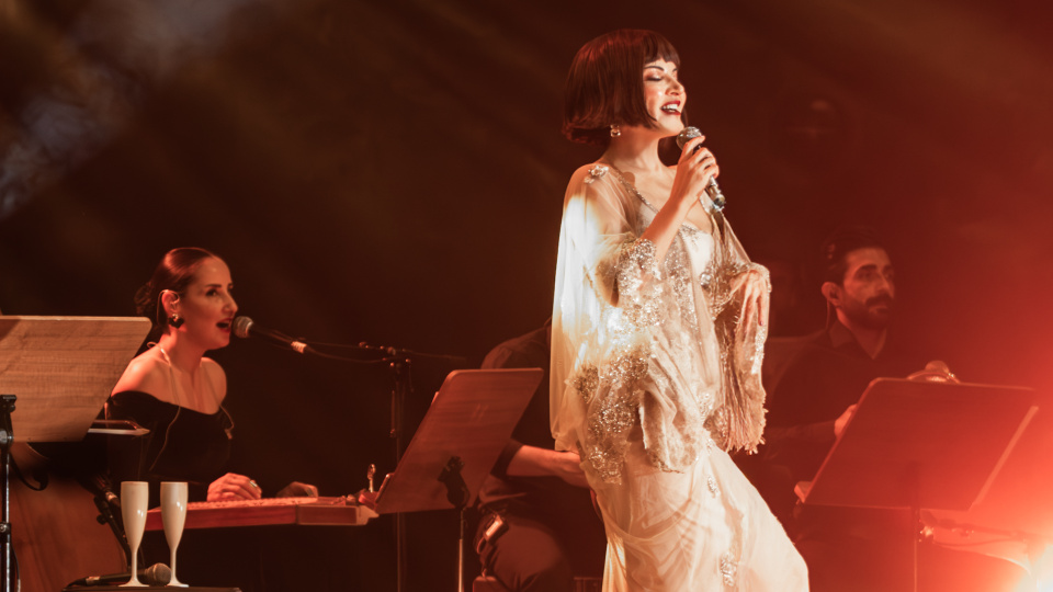 Göksel, B'Aşka Şarkılar ile İş Sanat'taydı