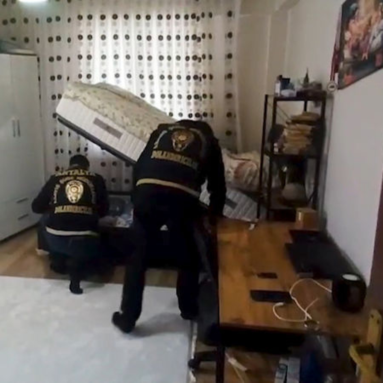 Çifti 16 milyon TL dolandıranlar tutuklandı