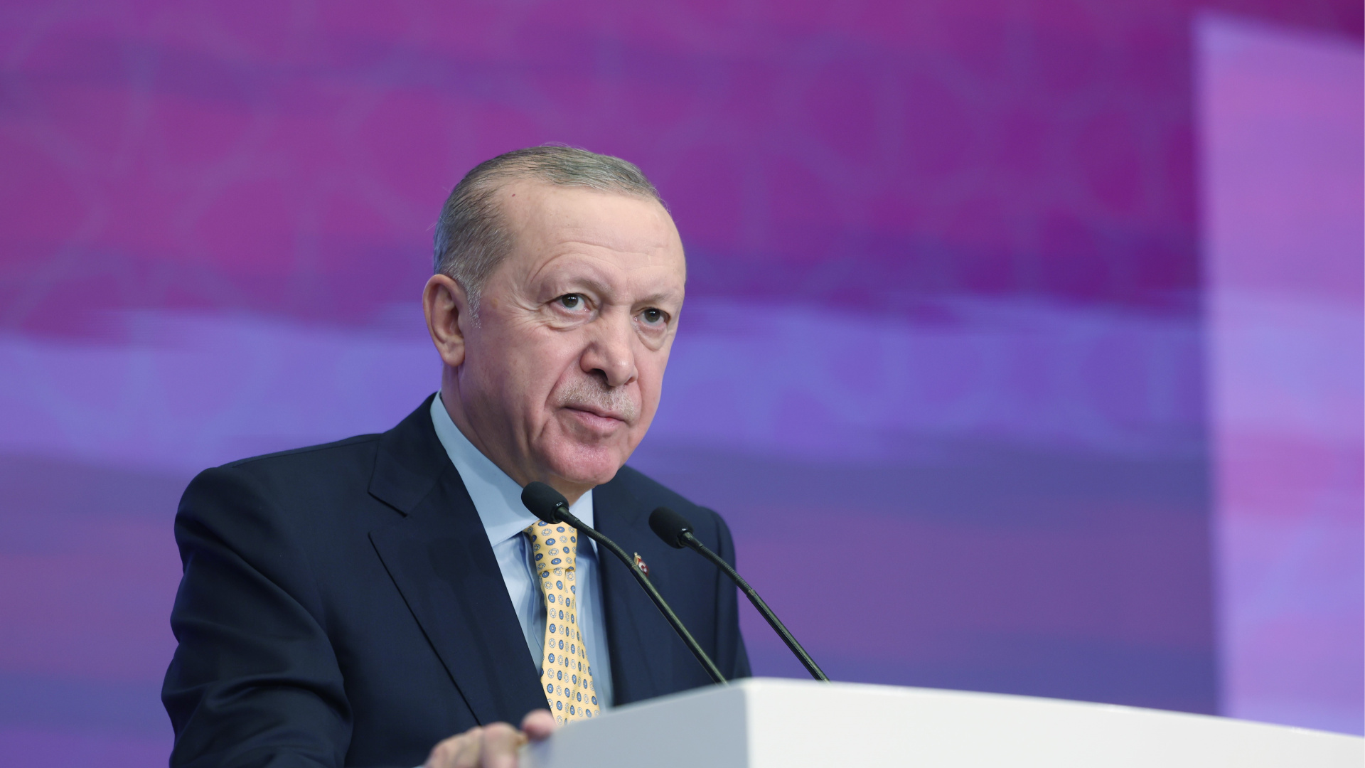 Cumhurbaşkanı Erdoğan'dan Pezeşkiyan'a: Dış müdahaleye karşıyız | Dış Haberler