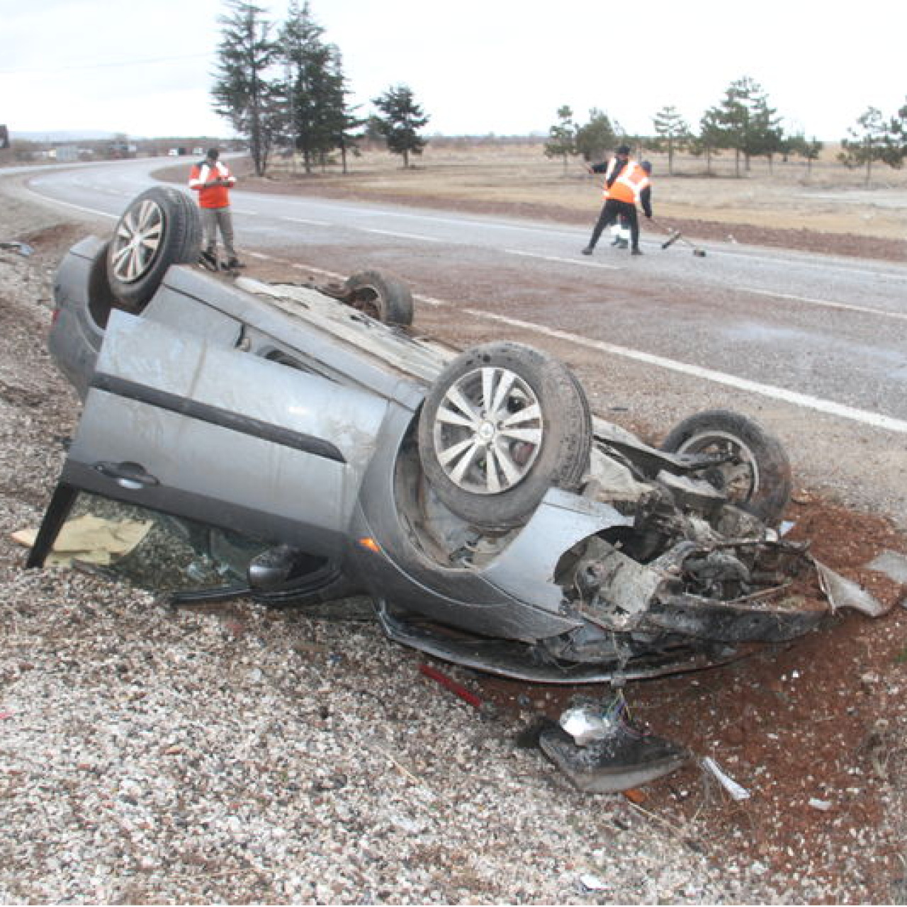 Konya'da otomobil devrildi: 6 yaralı