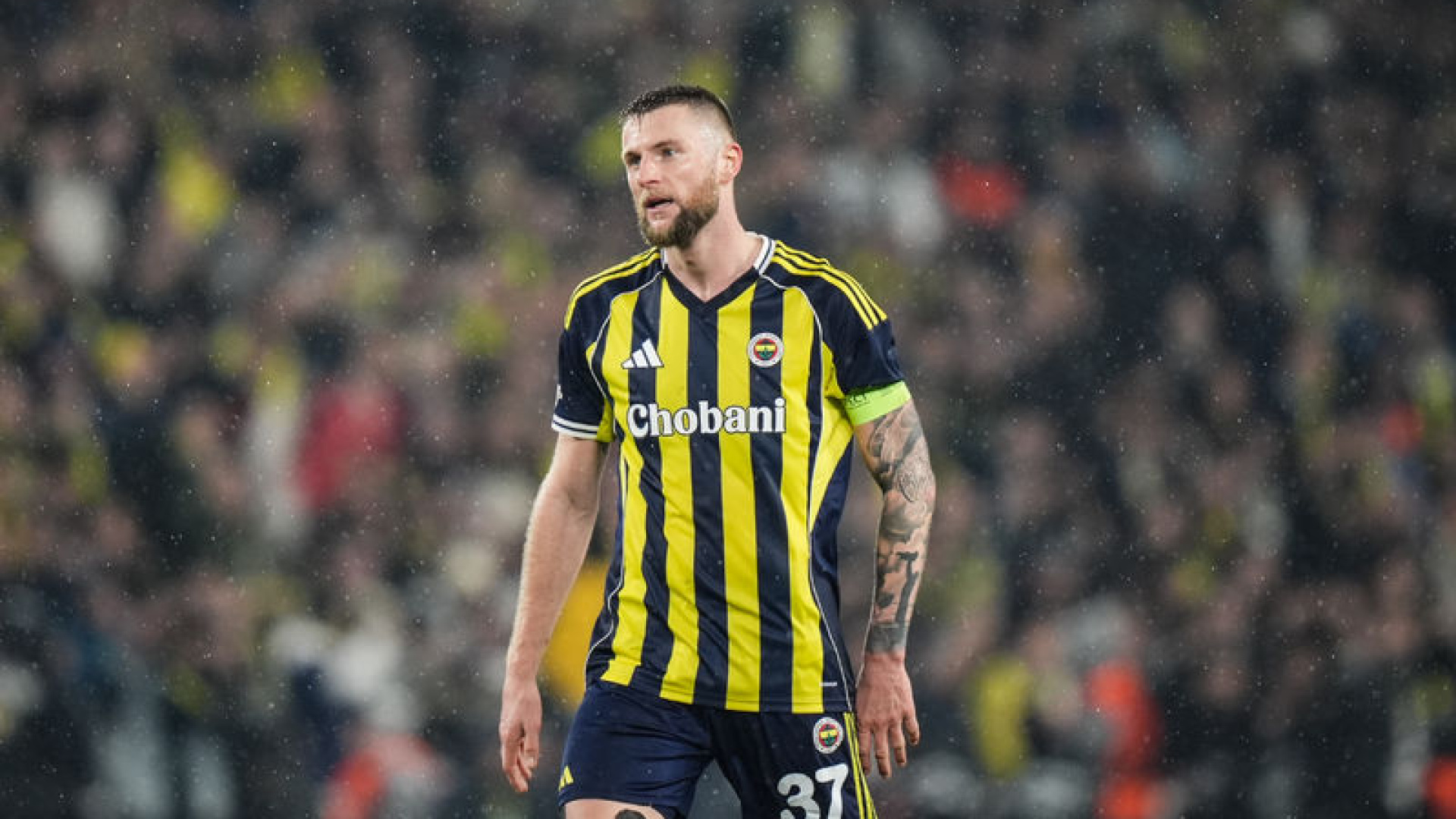 Fenerbahçe Kaptanı Skriniar, Aston Villa Maçında Gördüğü Sarı Kartla Cezalı Duruma Düştü