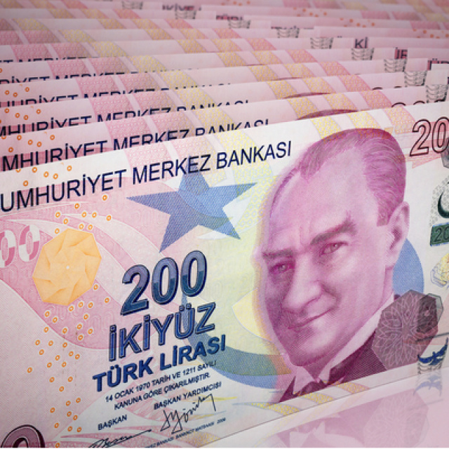 En düşük emekli maaşı Meclis'ten geçti mi?