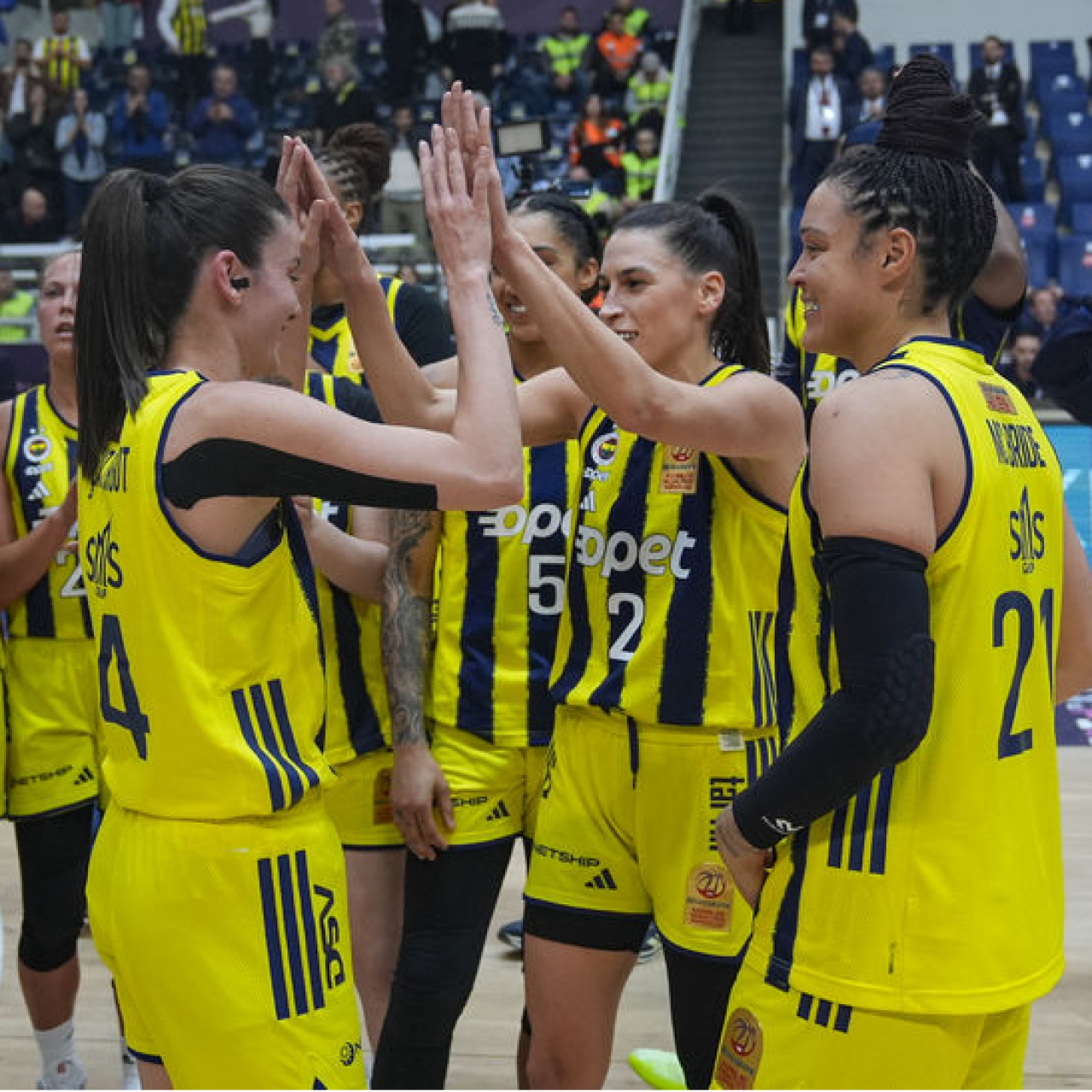 Fenerbahçe Opet, İtalya'da kazandı!