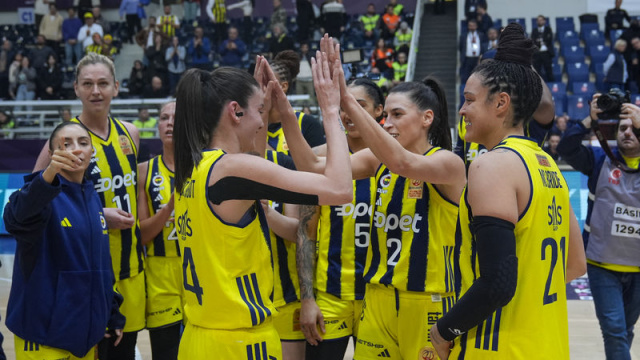 Fenerbahçe Opet, İtalya'da kazandı!