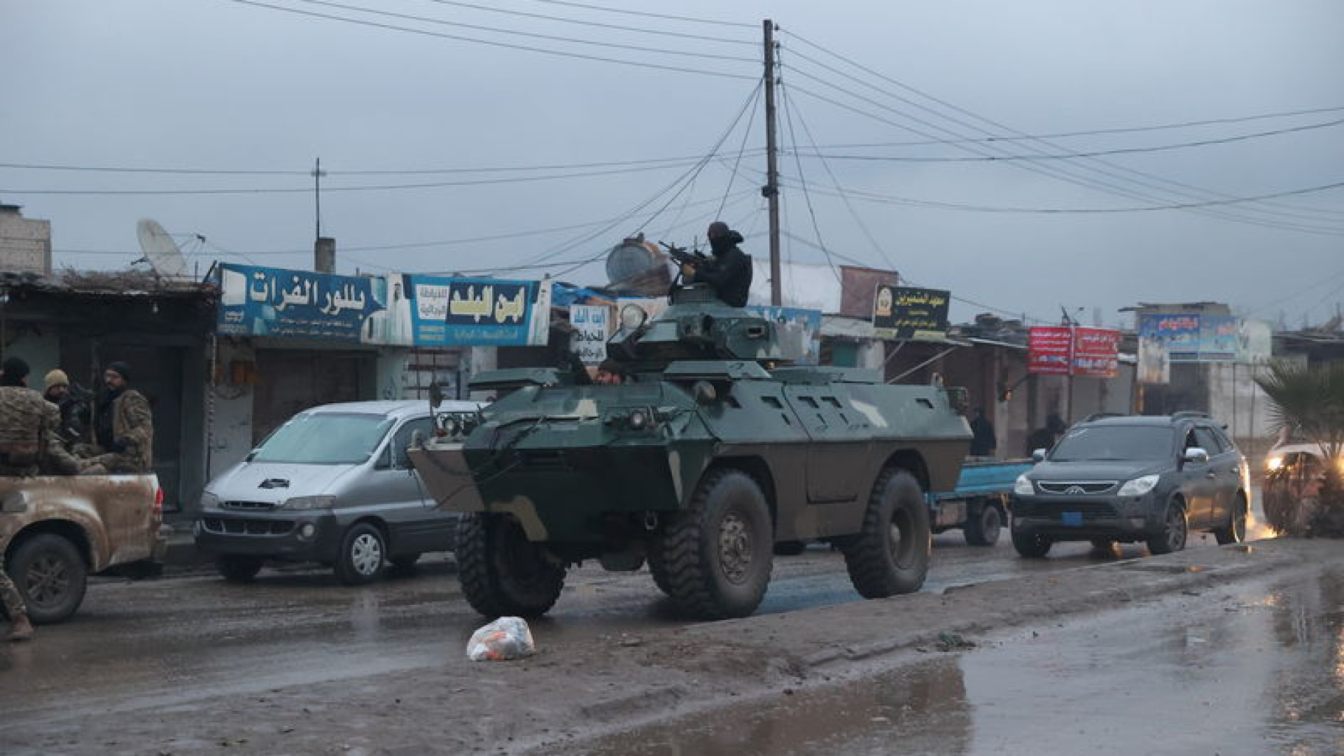 Suriye ordusu, Rakka çevresindeki YPG/SDG'lileri Aynularab'a sevk ediyor | Dış Haberler