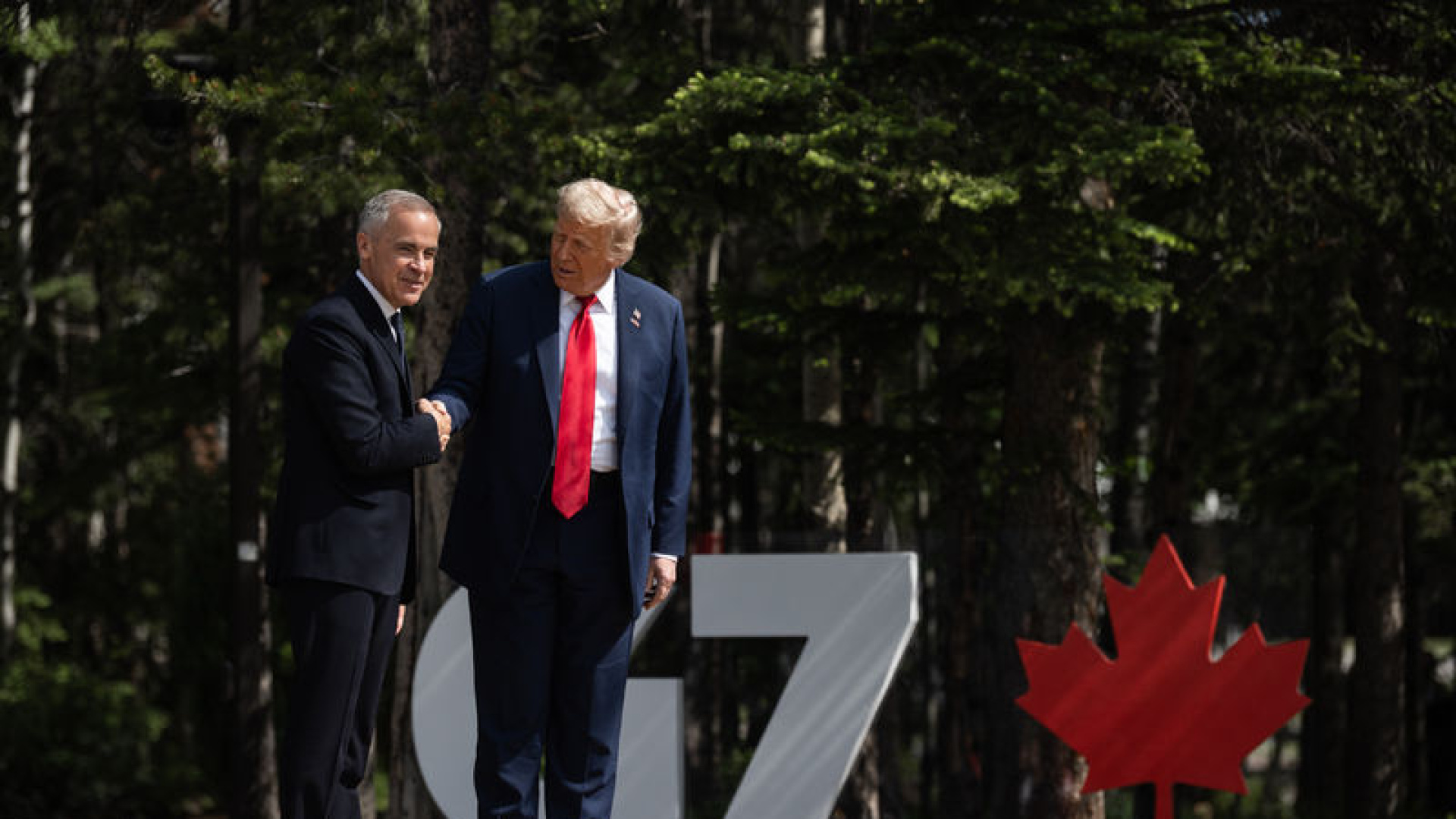 Trump, Kanada Başbakanı Carney'in Davos Açıklamalarına Tepki Göstererek Barış Kurulu Davetini Geri Çekti