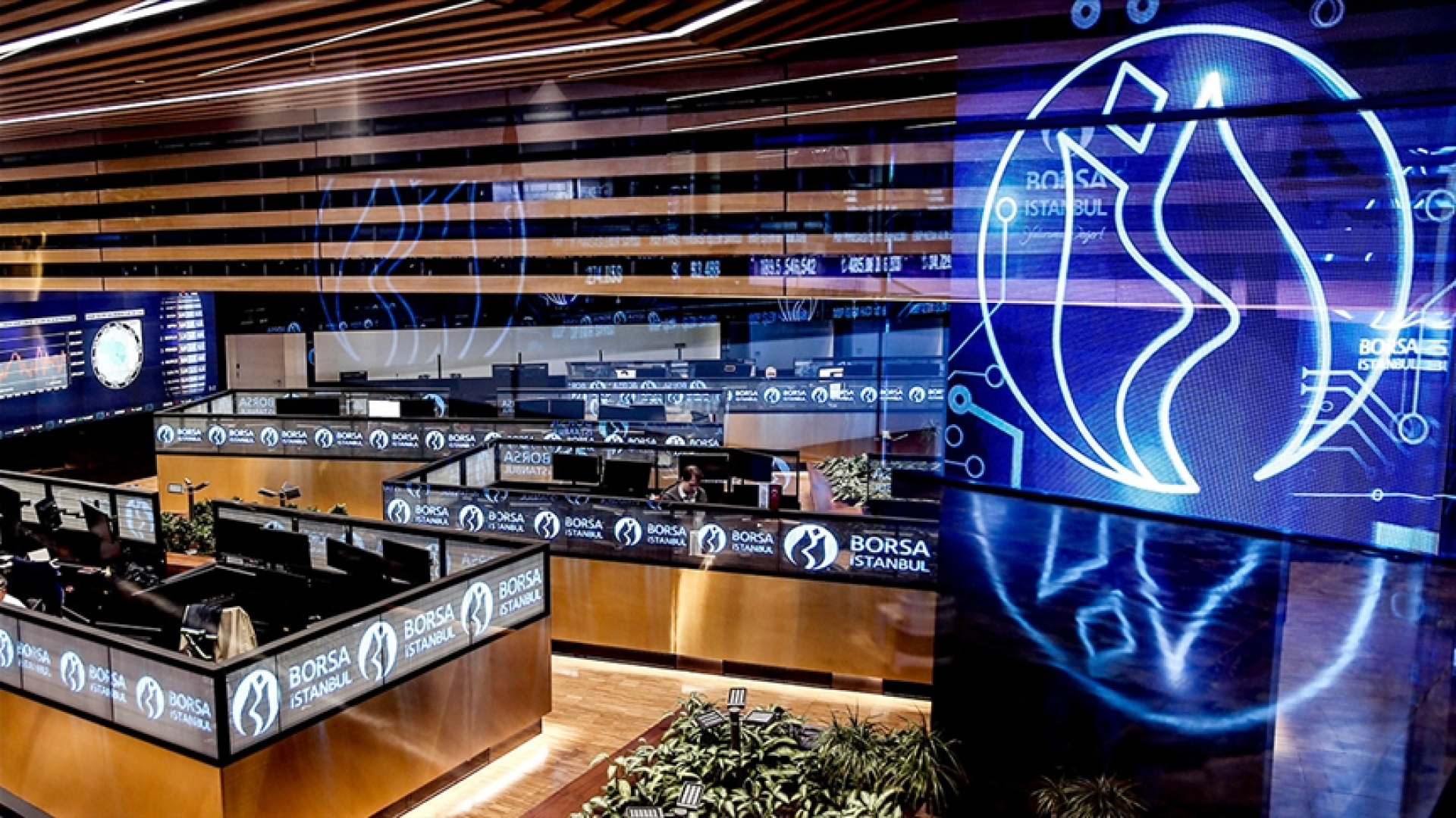 Borsa İstanbul'da Tarihi Zirve: BIST 100 Endeksi 13 Bin Puanı Gördü