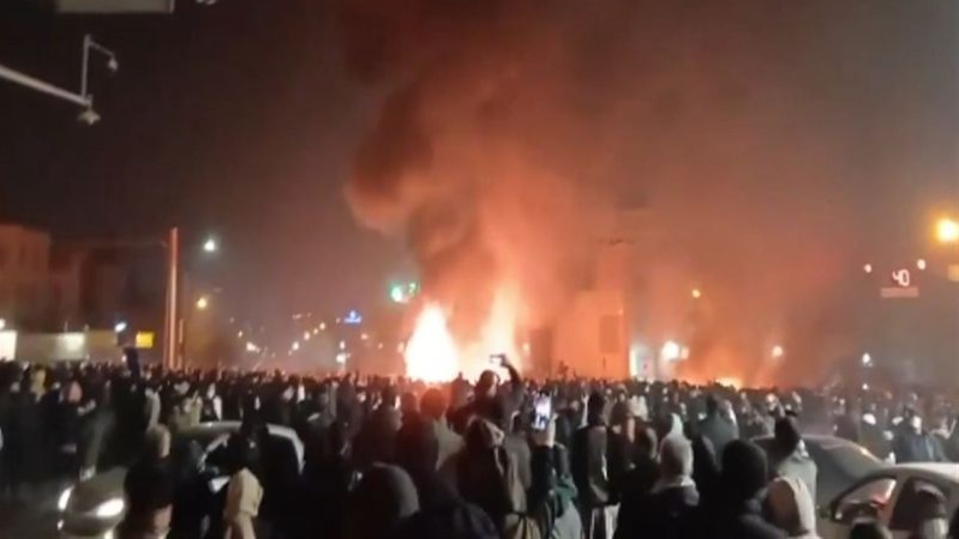 İran'daki Protestolarda Ölü Sayısı 5 Bini Aştı: HRANA'dan Son Rakamlar