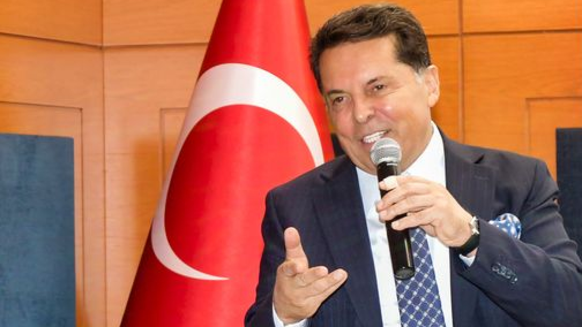 Esenyurt Eski Belediye Başkanı Ahmet Özer'e 6 Yıl 3 Ay Hapis Cezası