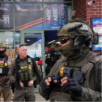 ABD'de ICE ekipleri 5 yaşındaki çocuğu babasıyla gözaltına aldı