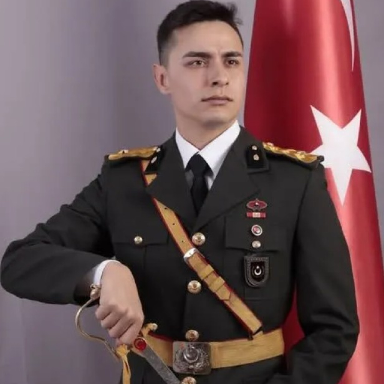 Teğmen Demirtaş'a ihraç iptali