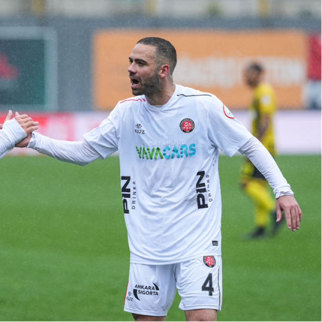 Biraschi yeniden Fatih Karagümrük'te!