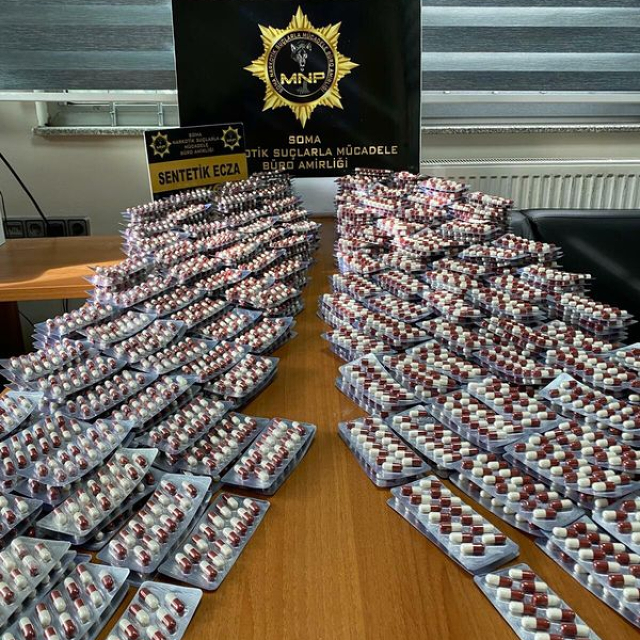 Manisa'da uyuşturucu operasyonu: 4 tutuklama