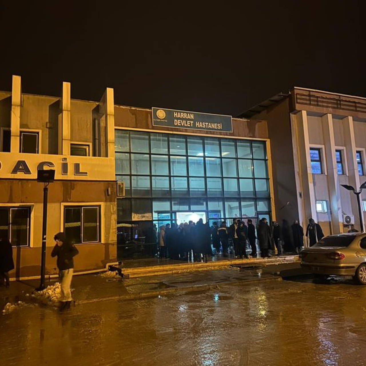 Şanlıurfa'da otomobil devrildi: 1 ölü, 8 yaralı