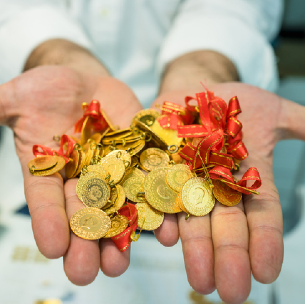 Altın yeni bir rekora imza attı