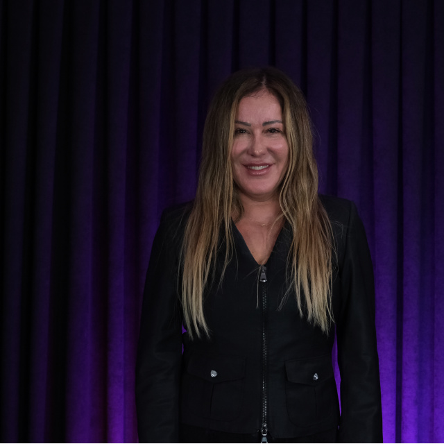 Özlem Altınok'un 35 yıllık yolculuğu: 3 farklı rol, tek ses!