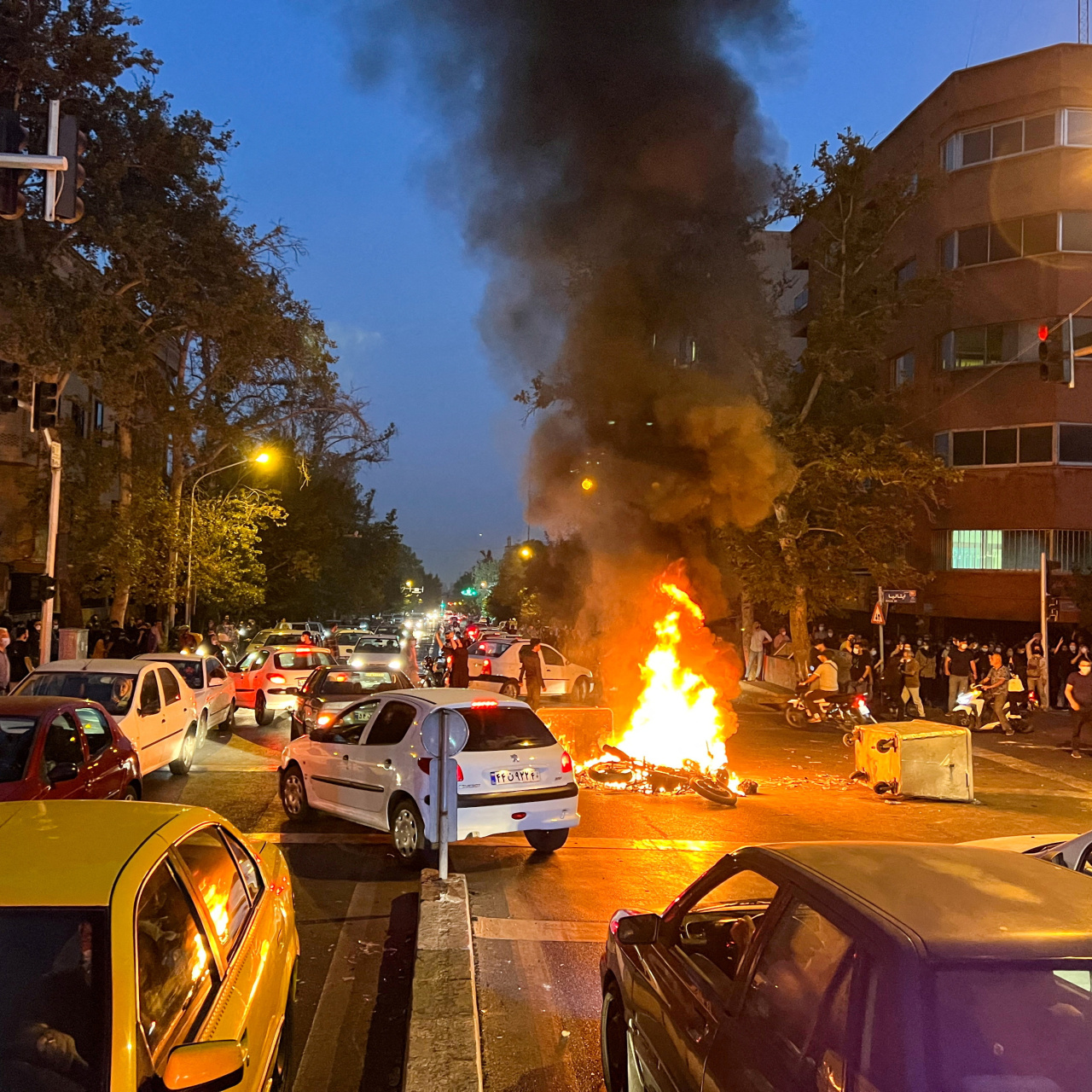 "İran'da ölenlerin sayısı 5 bin 137’ye yükseldi"