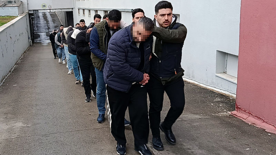 Ayda 50 milyon TL'yi yurt dışına kaçırmışlar!