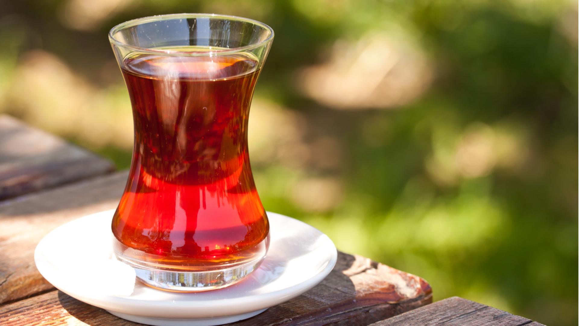 Bugün dünyanın en çok içilen ikinci içeceği: Çay'ın nasıl keşfedildiğine gelin beraber bakalım!