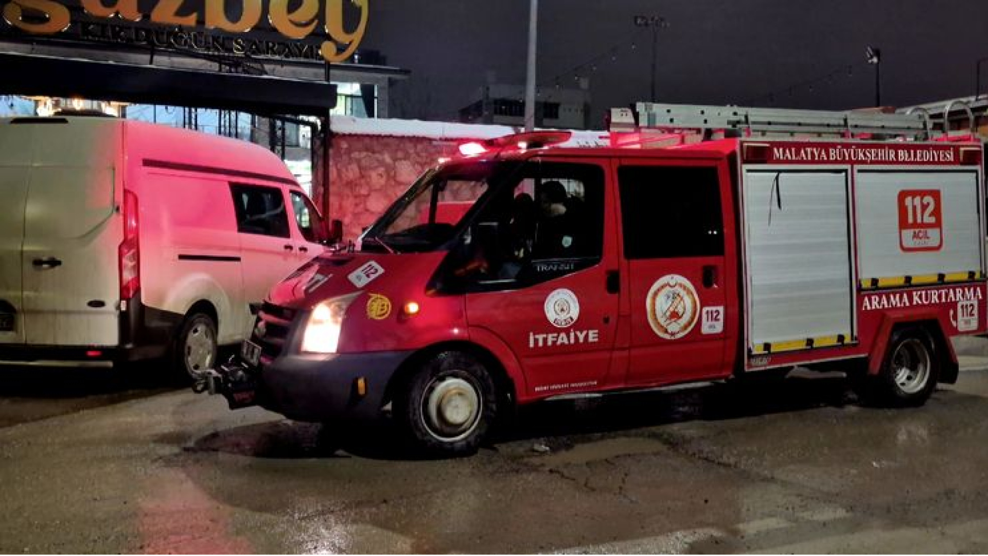 Malatya'da Nişan Merasiminde Klima Gazı Sızıntısı: 46 Kişi Zehirlenme Şüphesiyle Hastanede
