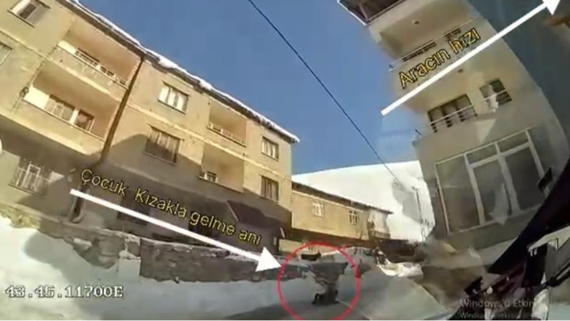 Hakkari'de Kızakla Kayarken Otobüs Çarpan 11 Yaşındaki Çocuk Hayatını Kaybetti