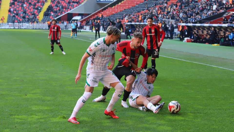 Konyaspor, 88'de beraberliği kurtardı!