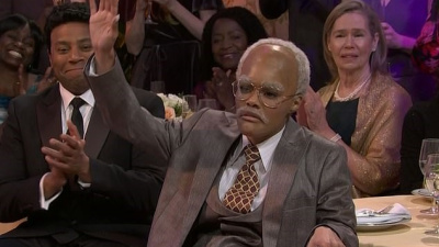 Ünlü kadın oyuncu yaşlı adama dönüştü