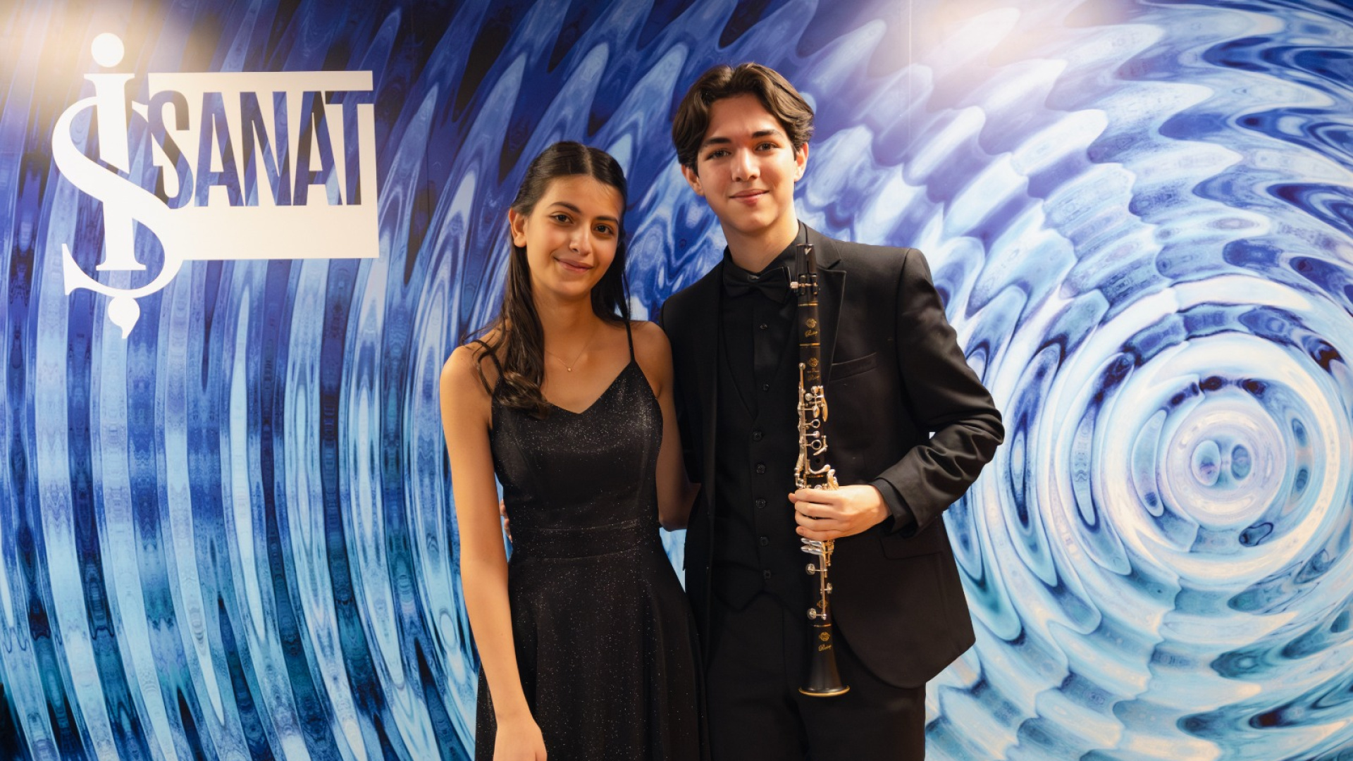 Geleceğin yıldız müzisyenleri İş Sanat’ın "Parlayan Yıldızlar" konserinde sahne aldı