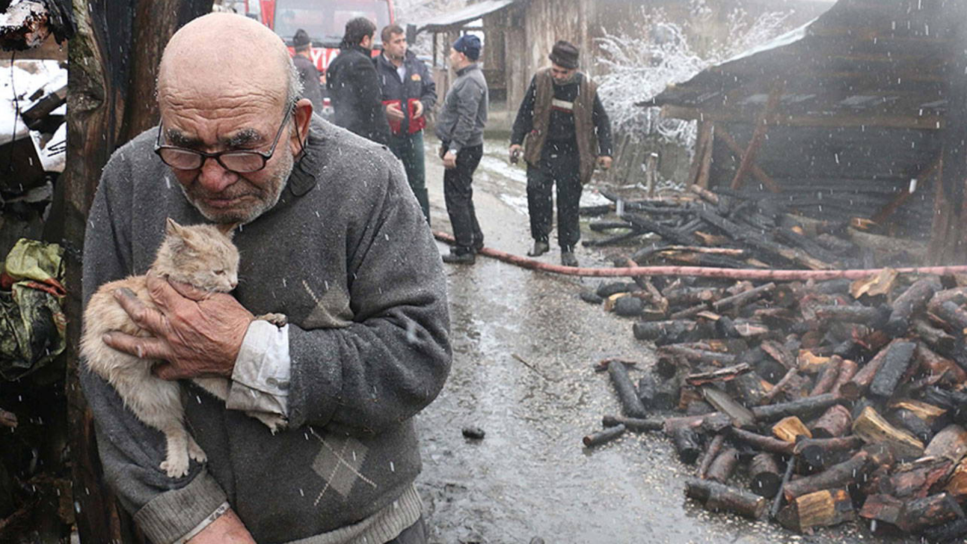 Fotoğrafı Akıllara Kazınan Ali Amca 93 Yaşında Hayatını Kaybetti