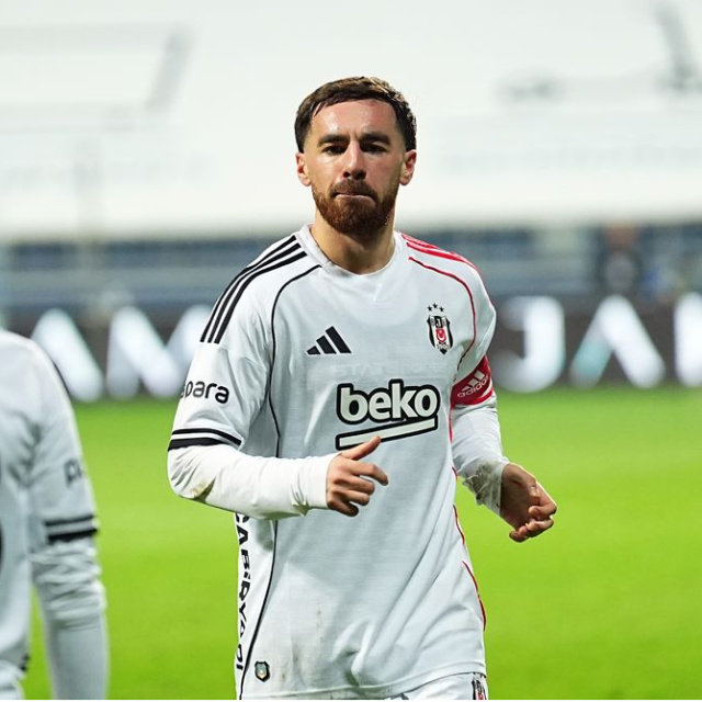 "Attığım gole sevinemedim, üzüntü içindeyiz"