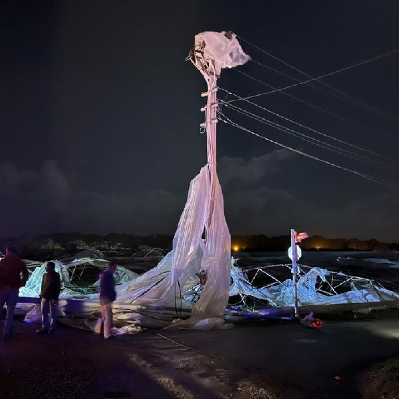 Antalya’da fırtına, sel, hortum!