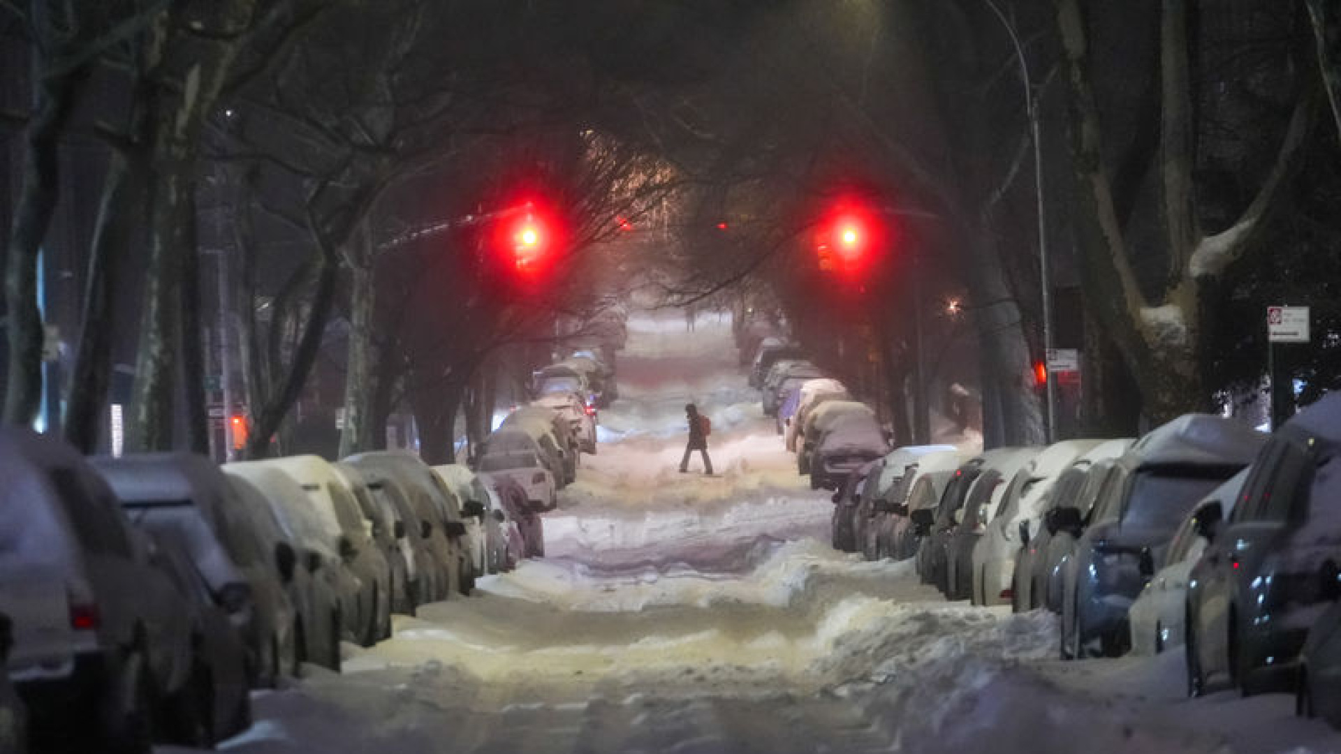 ABD'de "tarihi" kar fırtınası sürüyor! Can kaybı 30'a yükseldi, ekonomik hasar 105 milyar doları aşabilir! | Dış Haberler