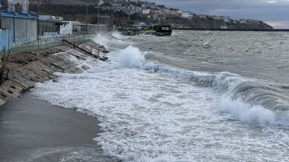 Tekirdağ'da deniz ulaşımına lodos engeli