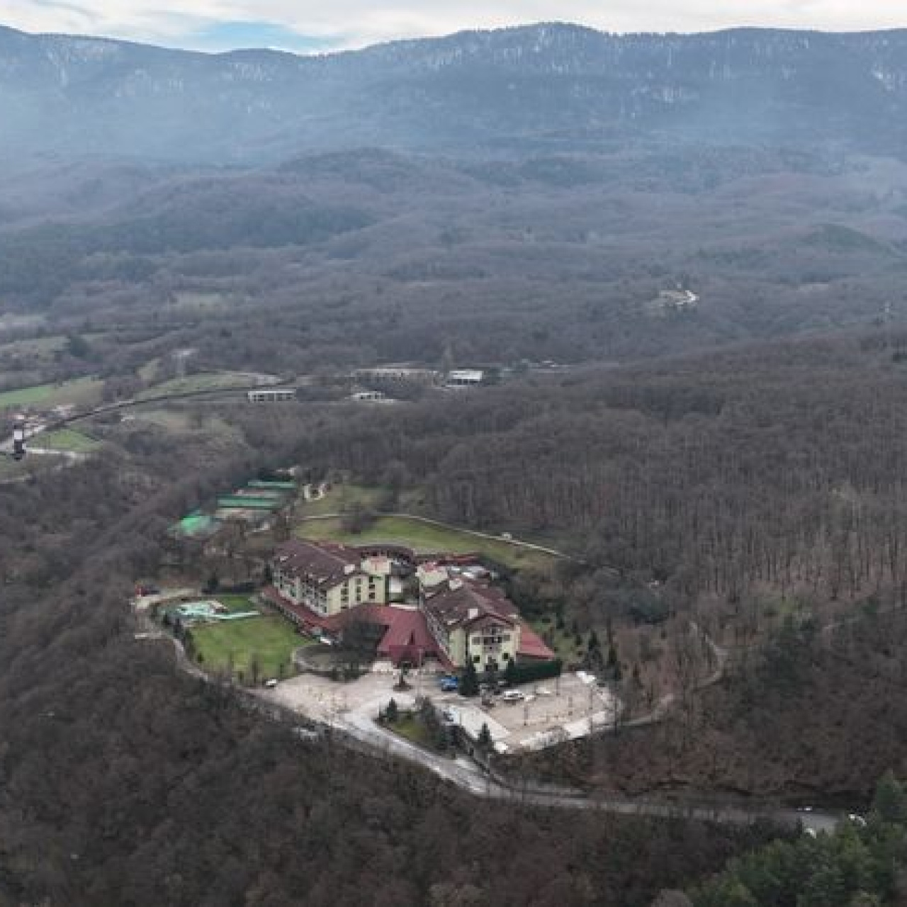 Kartalkaya'nın birinci sanığına ait! Lüks otelde ruhsata aykırı yapı!