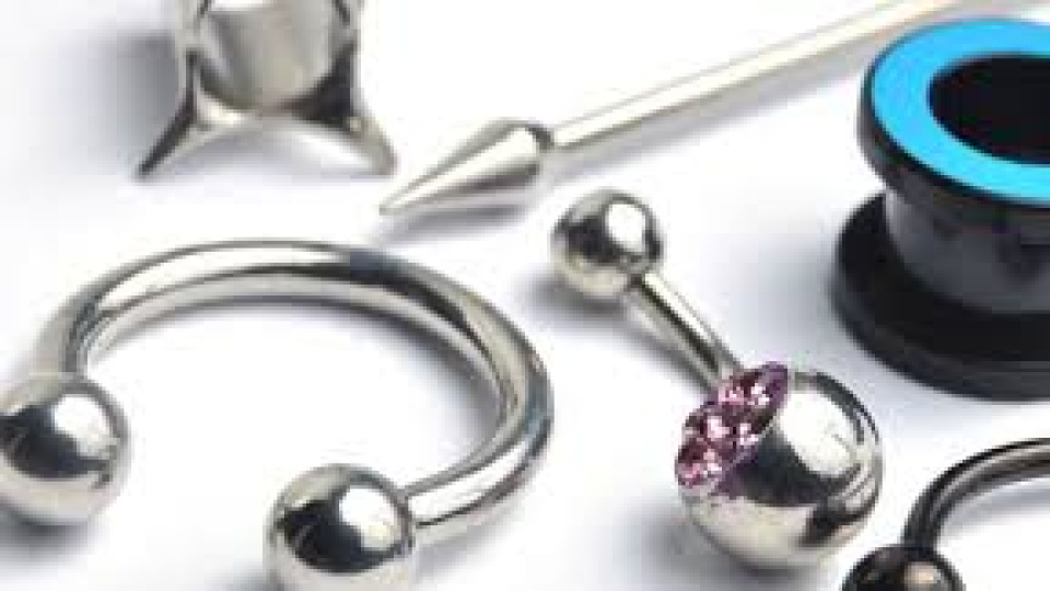 Piercing günah mı?