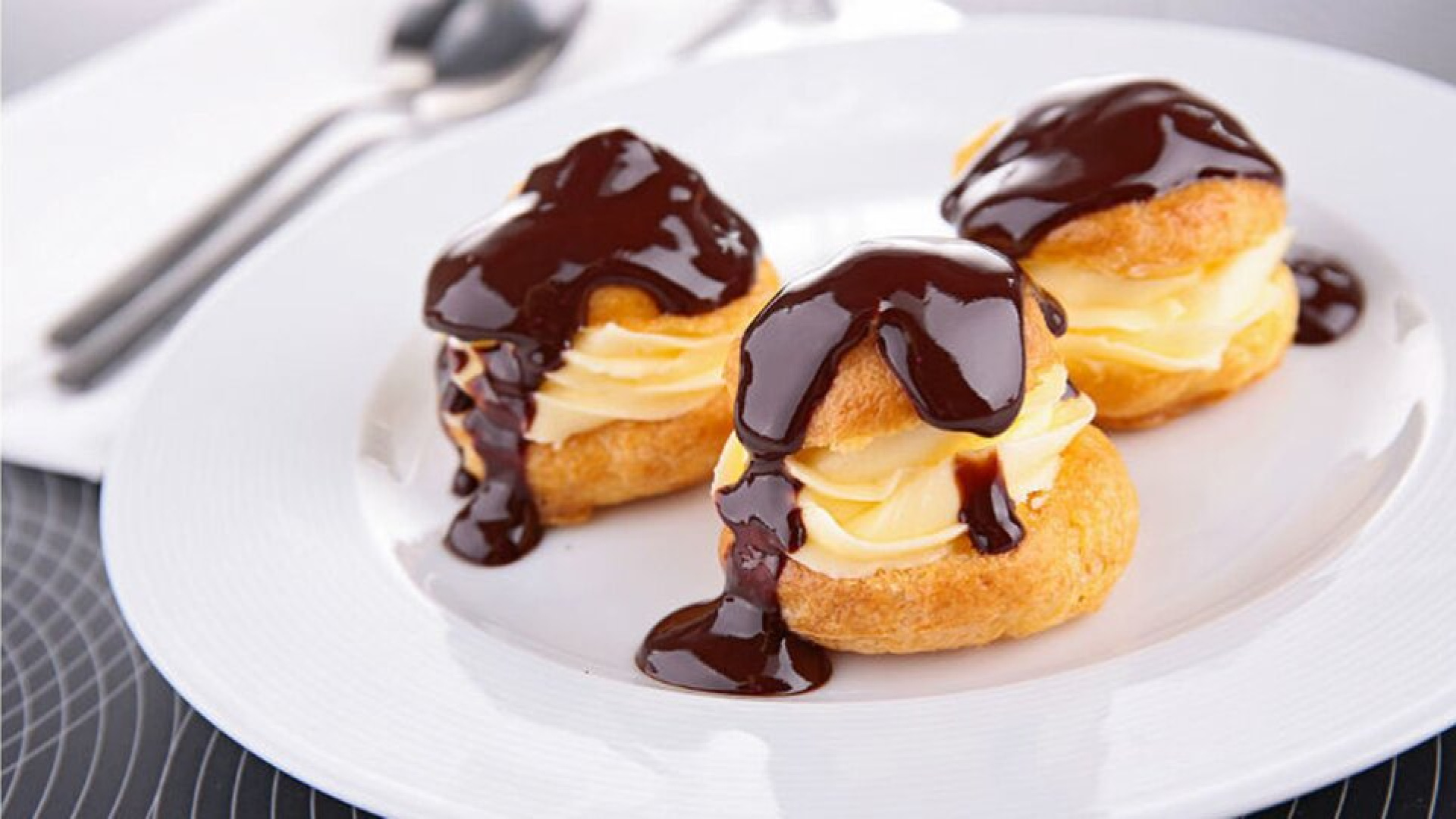 Profiterol tarifi: Profiterol nasıl yapılır, malzemeleri neler? ymk