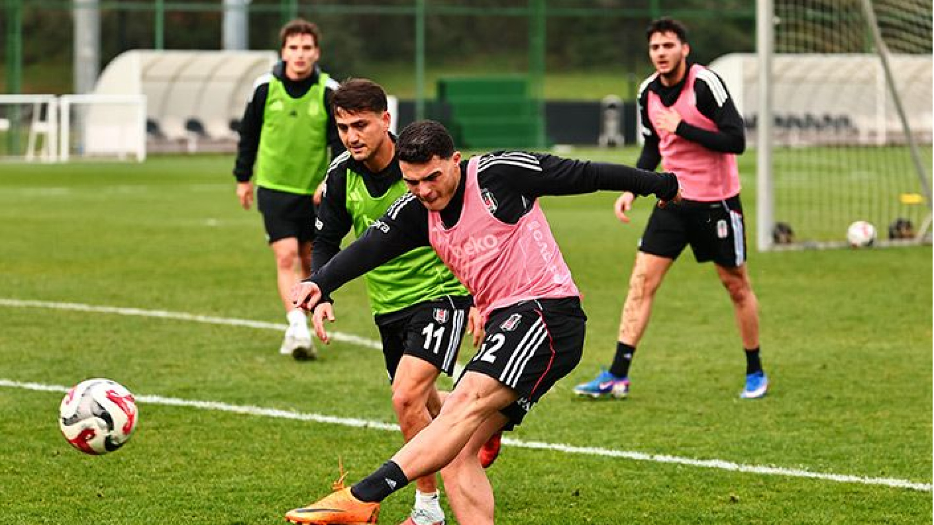 Beşiktaş, Konyaspor Maçı Hazırlıklarına Sergen Yalçın Yönetiminde Başladı